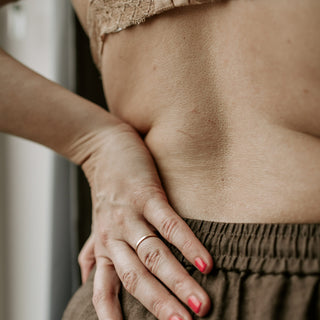 Hold i ryggen: Effektive trin til lindring af smerte og ubehag